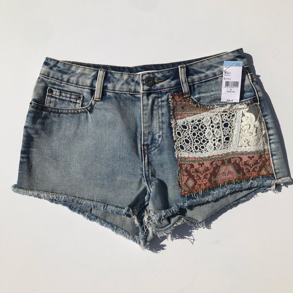 Bongo Light Denim Jean Shorts with Patchwork